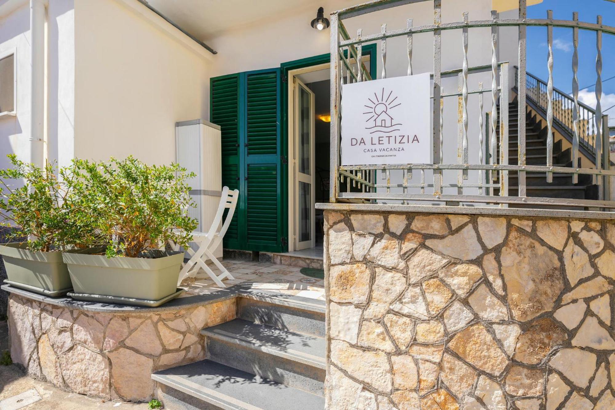 Da Letizia Casa Vacanze A Procida Exterior foto